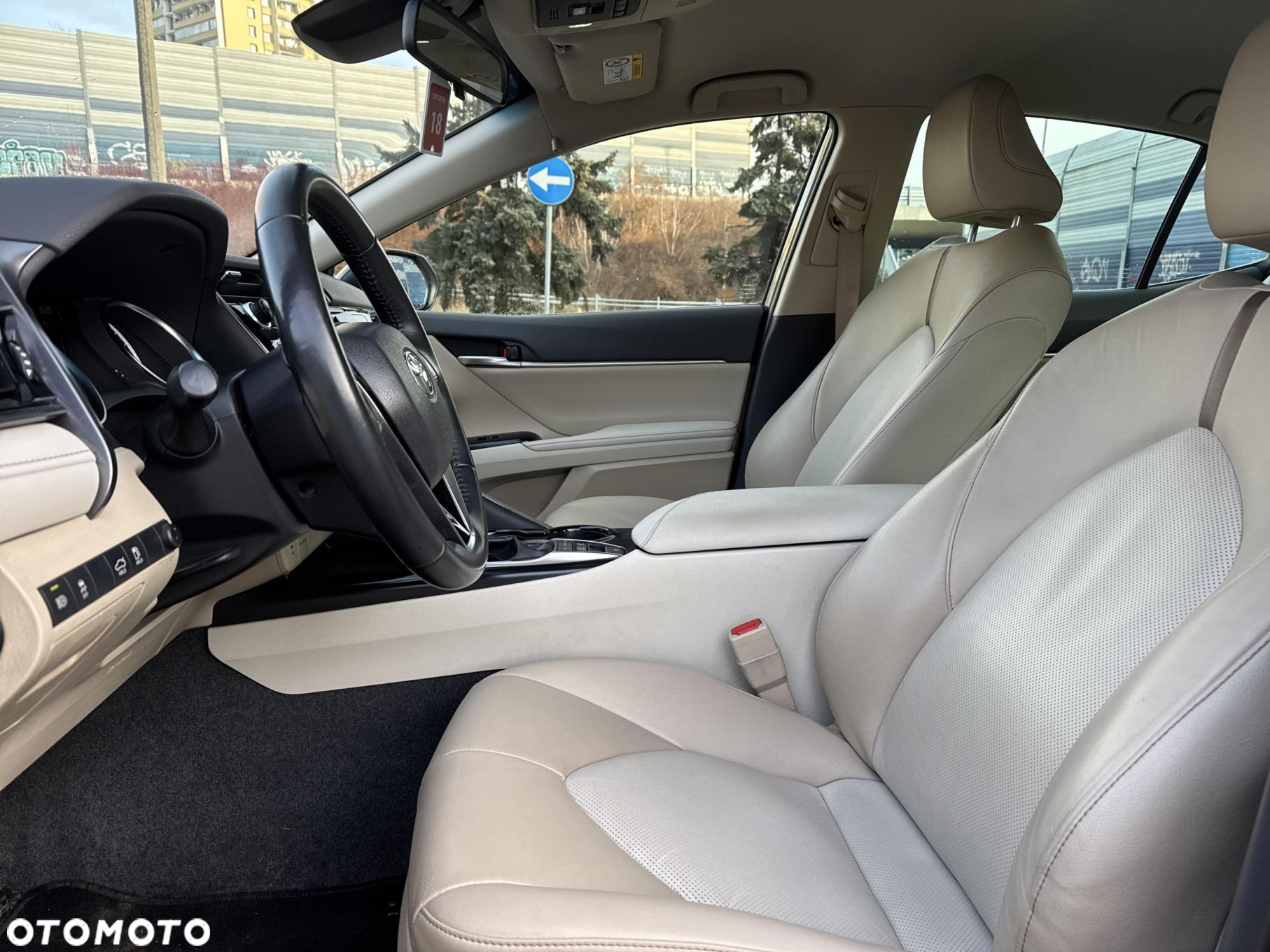 Toyota Camry - 15