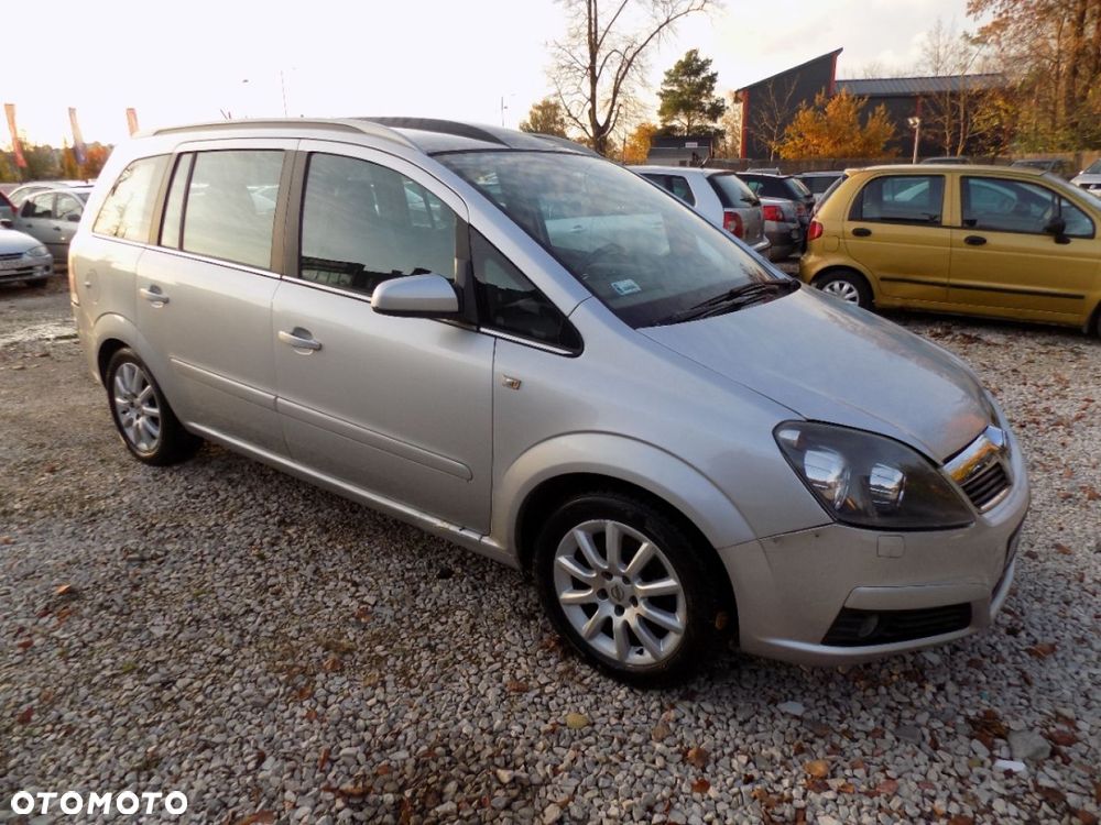 Opel Zafira - 2