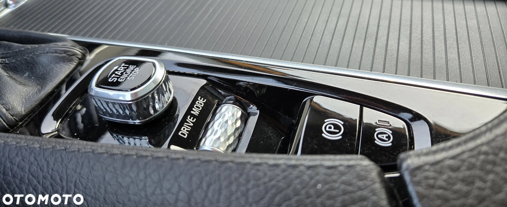 Volvo V90 D4 Geartronic Momentum Pro - 29