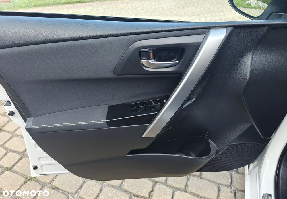 Toyota Auris - 23