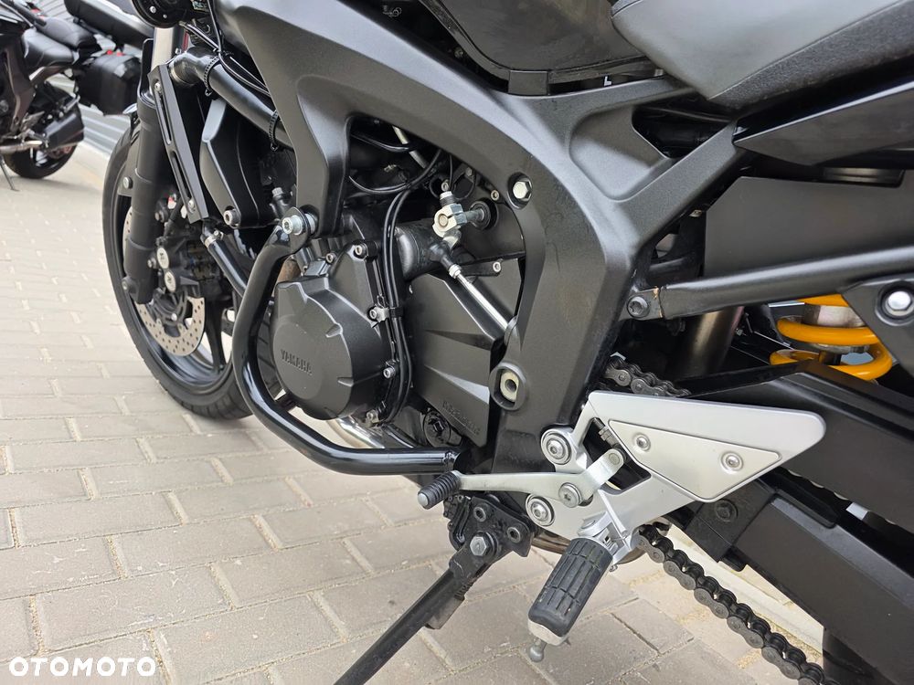Yamaha FZ6 - 11