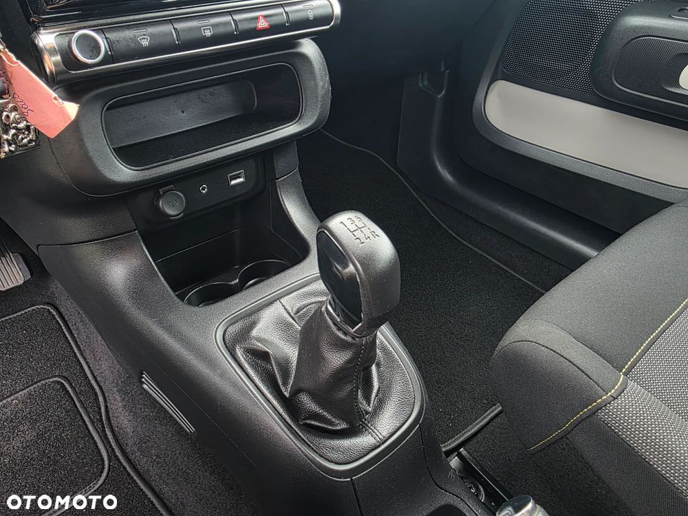 Citroën C3 1.2 PureTech Shine - 26