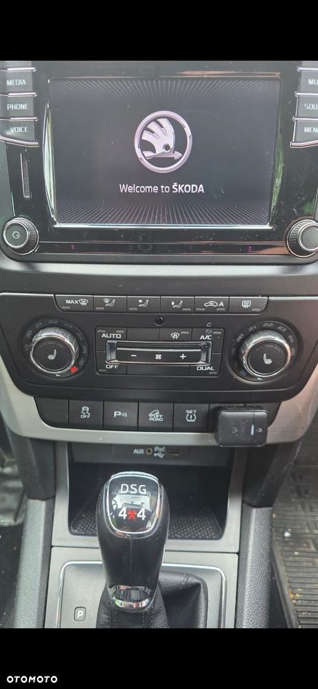 Skoda Yeti 2.0 TDI DPF 4x4 Ambition DSG - 24