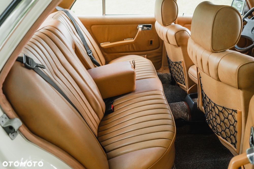 Mercedes-Benz W123 - 3