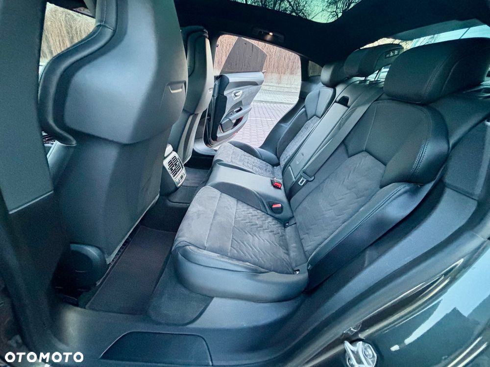 Audi e-tron - 7