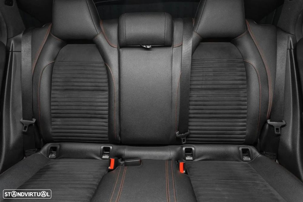 Mercedes-Benz CLA 200 d Shooting Brake AMG Line - 26
