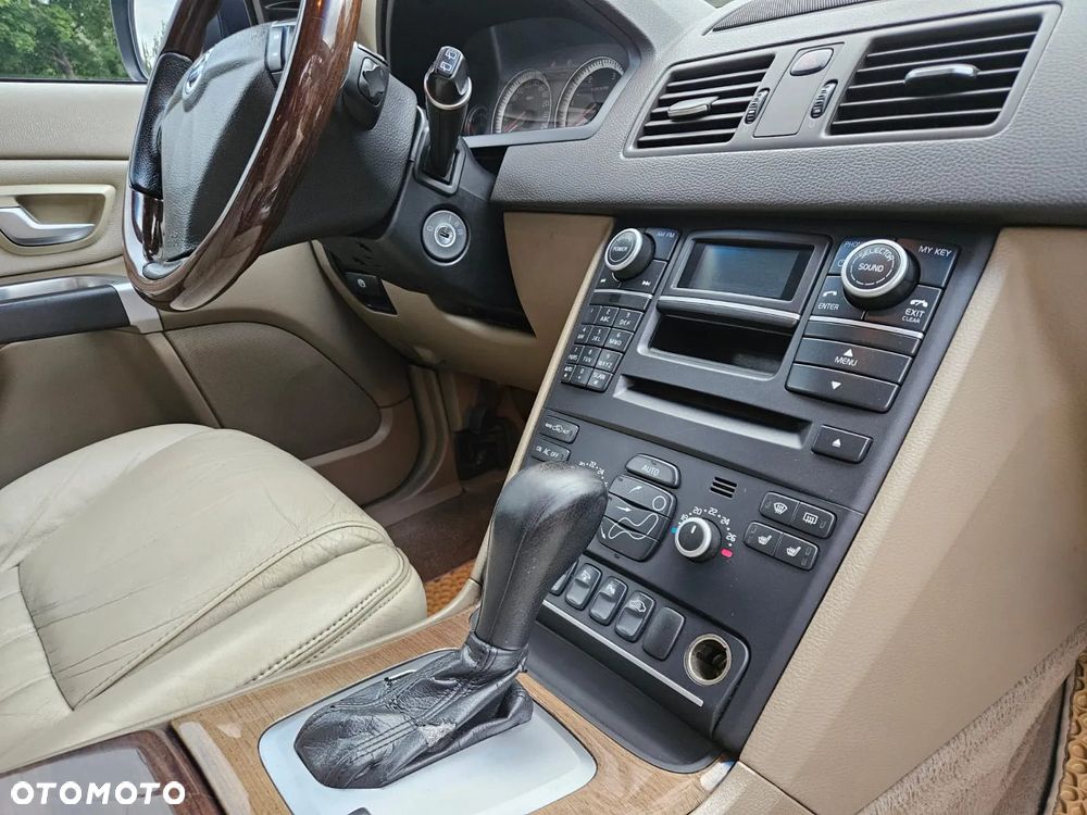 Volvo XC 90 D5 AWD Executive - 37