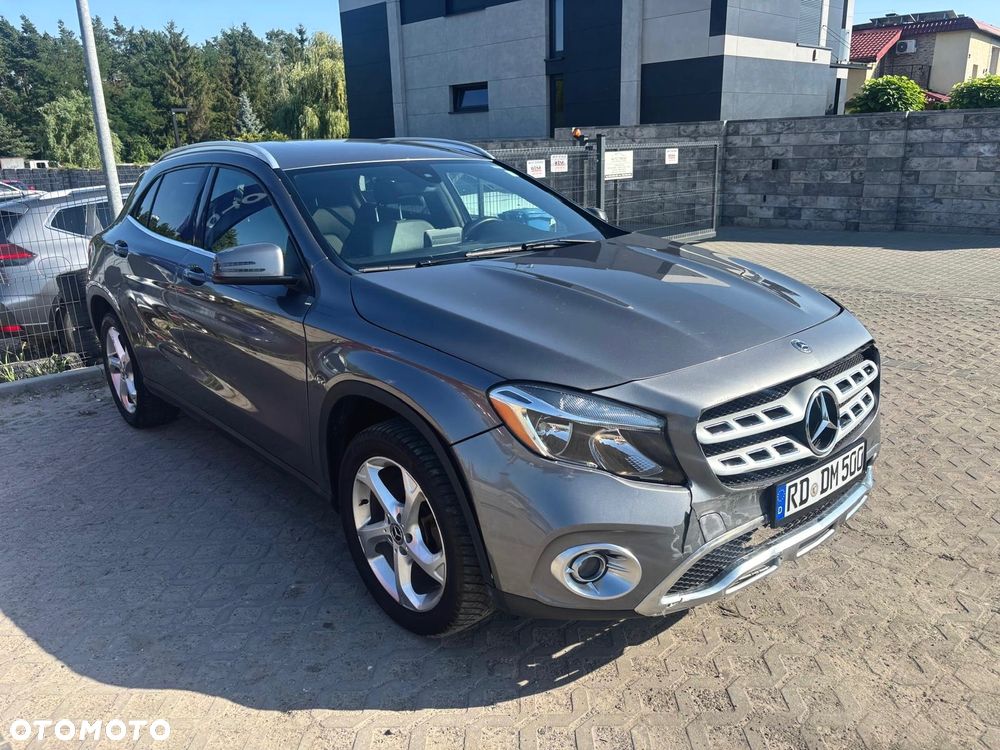 Mercedes-Benz GLA 250 4-Matic - 5