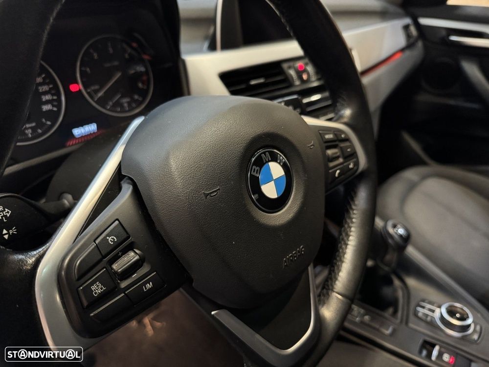 BMW X1 16 d sDrive - 28