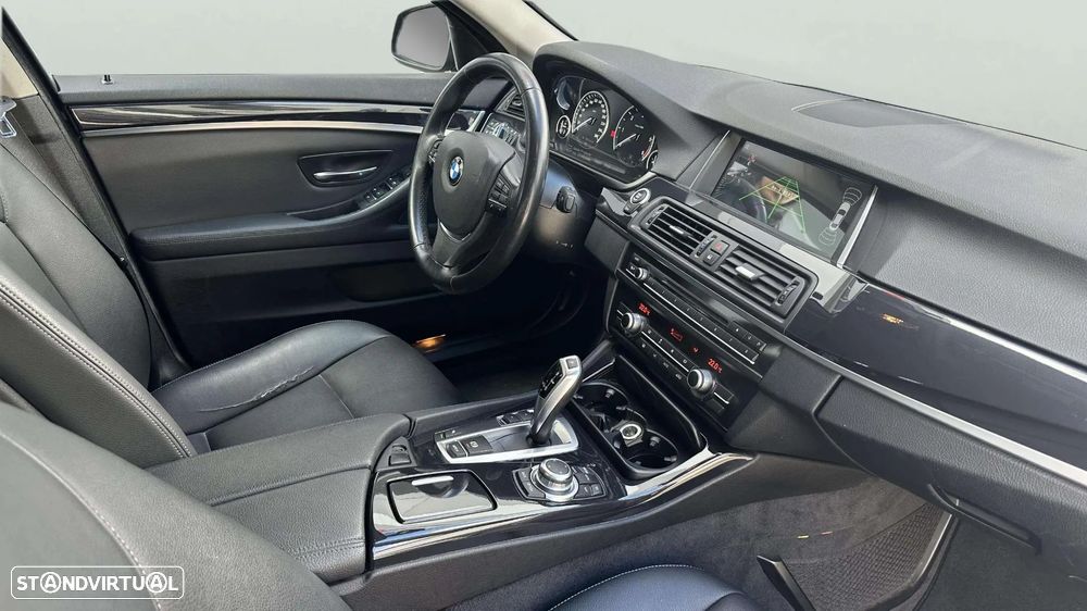 BMW 520 d Auto - 12