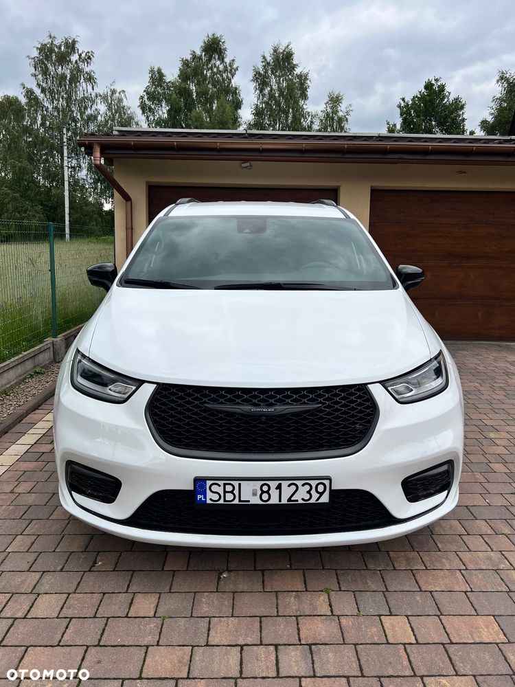 Chrysler Pacifica - 10