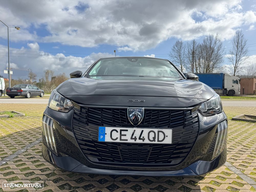 Peugeot e-208 Allure - 15