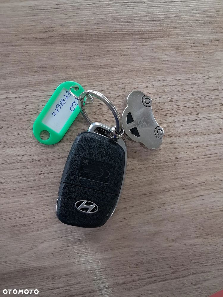 Hyundai i20 - 19