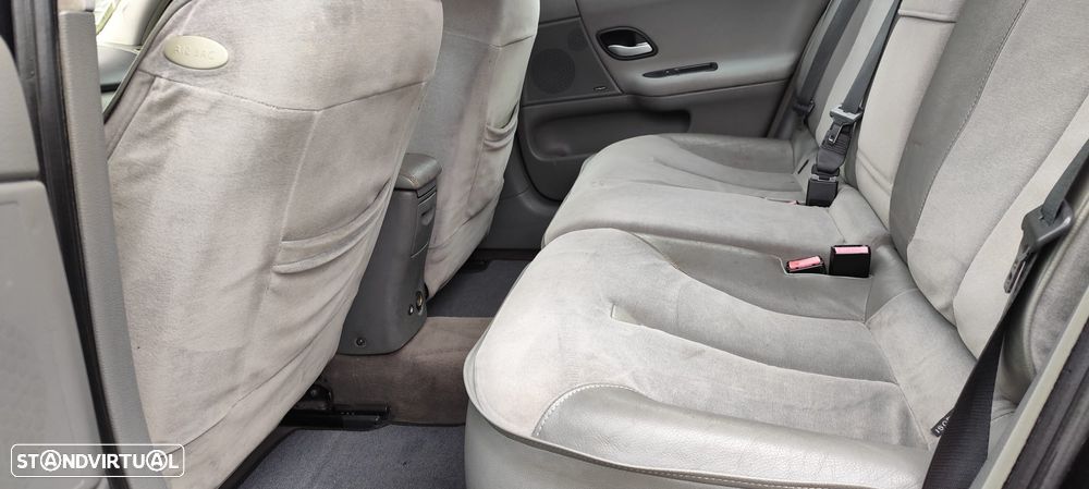 Renault Laguna Break 1.9 dCi Privilège - 12