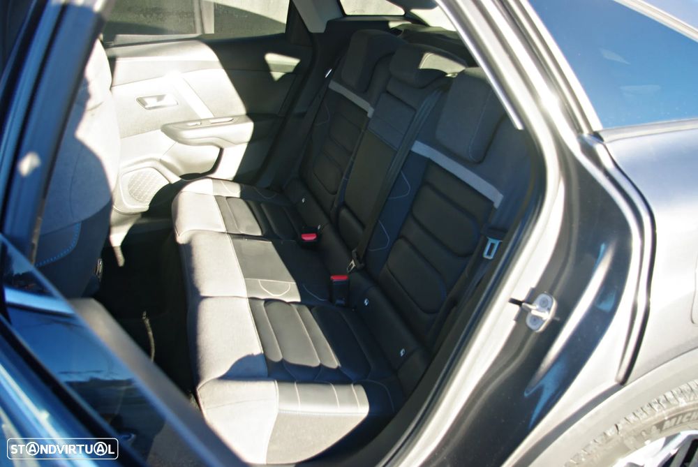 Citroën C4 1.2 PureTech Shine - 21