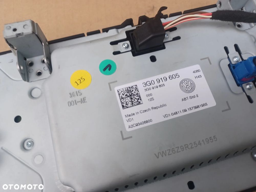 EKRAN CZYTNIK  SD GOLF VII 3Q00358Q9A  3G0919605 - 4