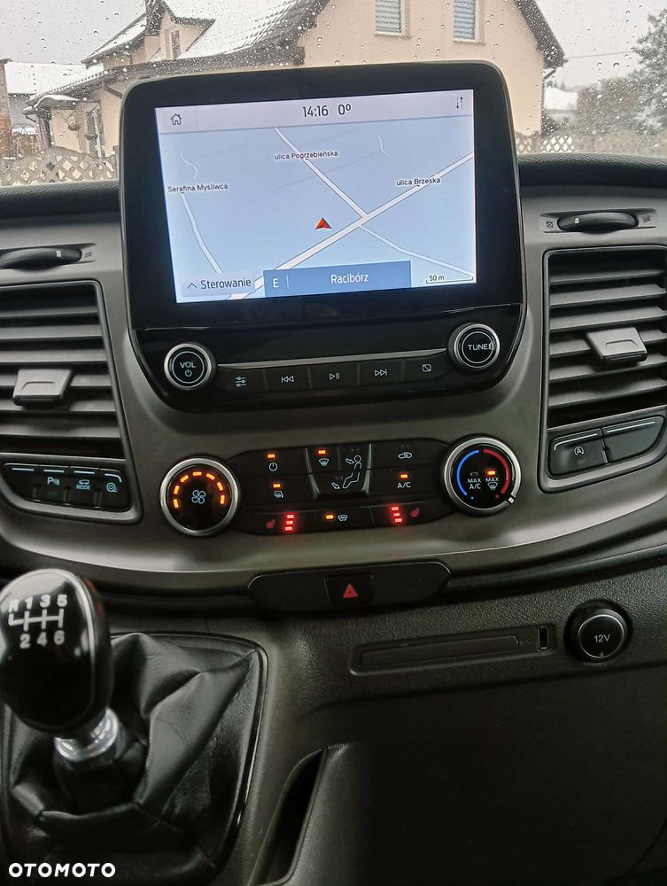 Ford Transit Custom 290 L2H1 Limited - 14