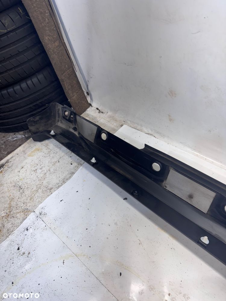 LEWA LISTWA PROGOWA TOYOTA C-HR - 8