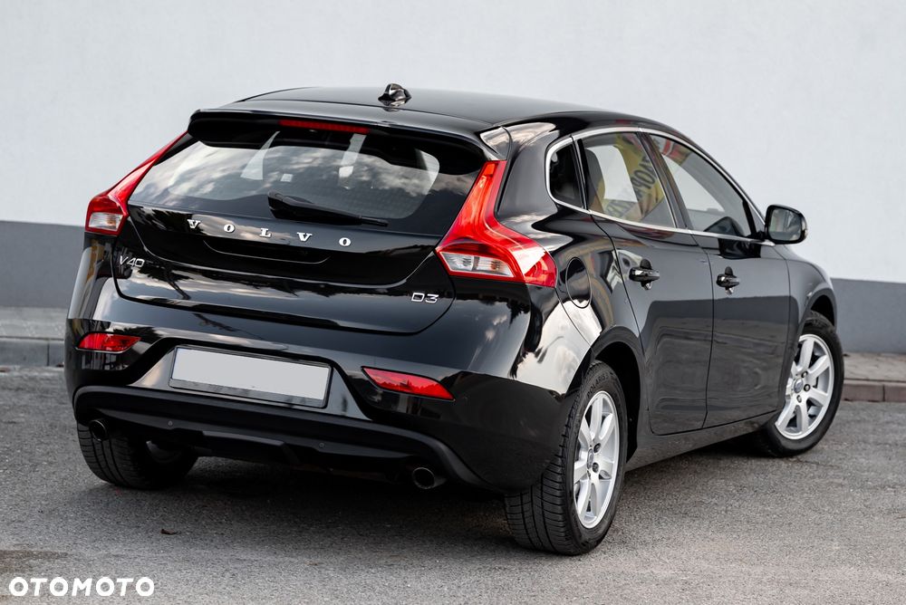 Volvo V40 D3 Geartronic Summum - 12