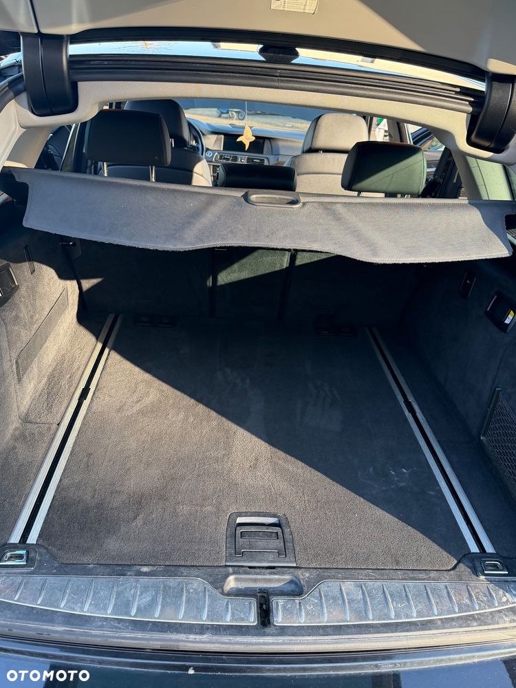 BMW Seria 5 525d - 14