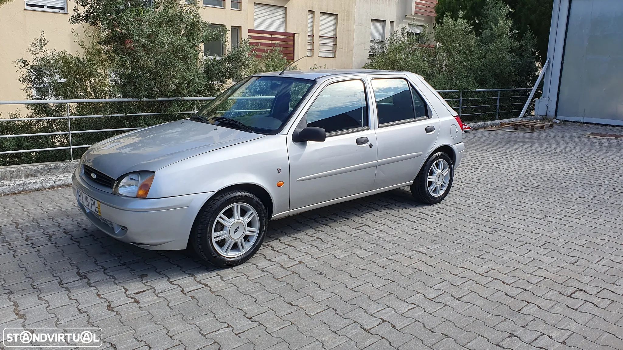 Ford Fiesta 1.25 Ghia - 1