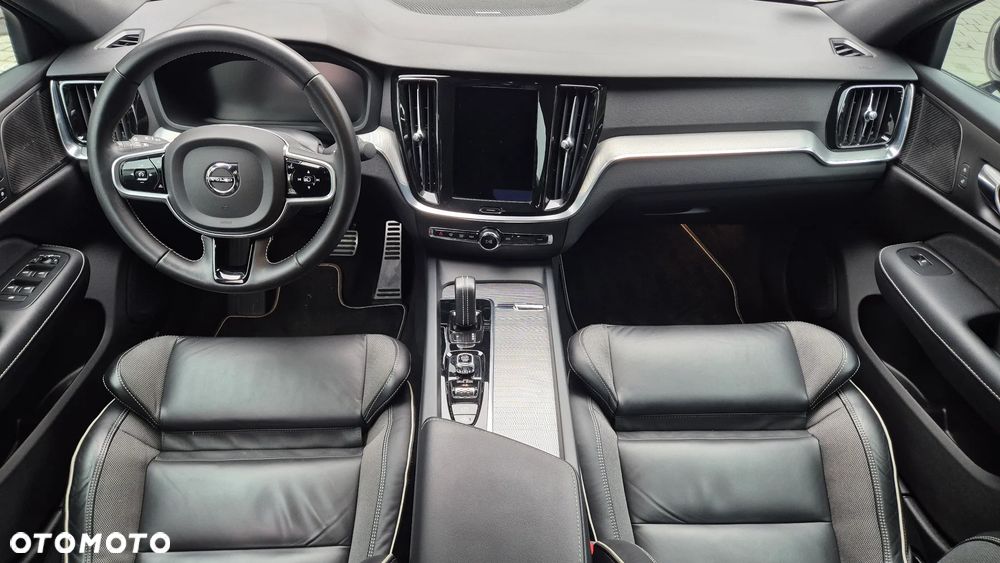 Volvo S60 B4 B R-Design - 17