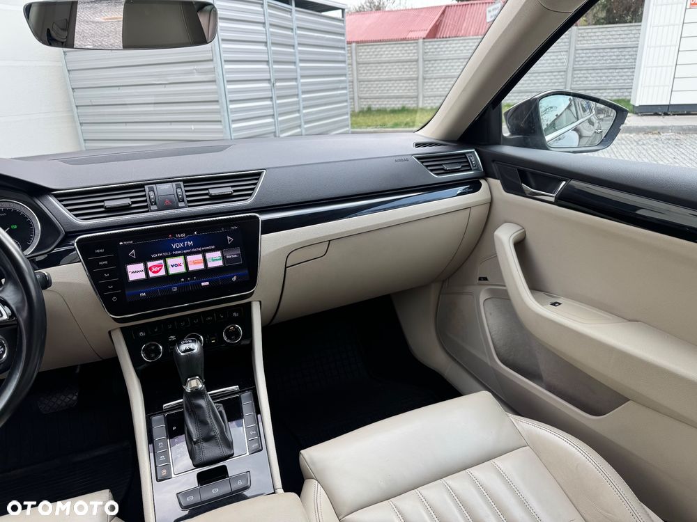 Skoda Superb 2.0 TDI 4x4 L&K DSG - 20