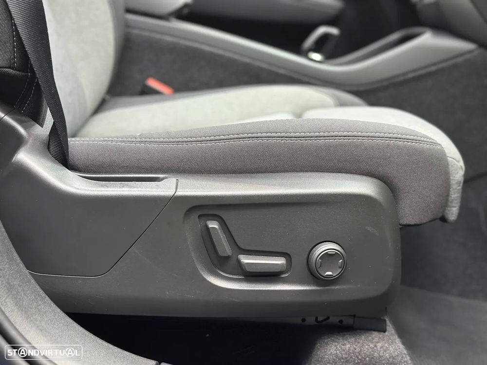 Volvo XC 40 1.5 T4 PHEV R-Design - 43