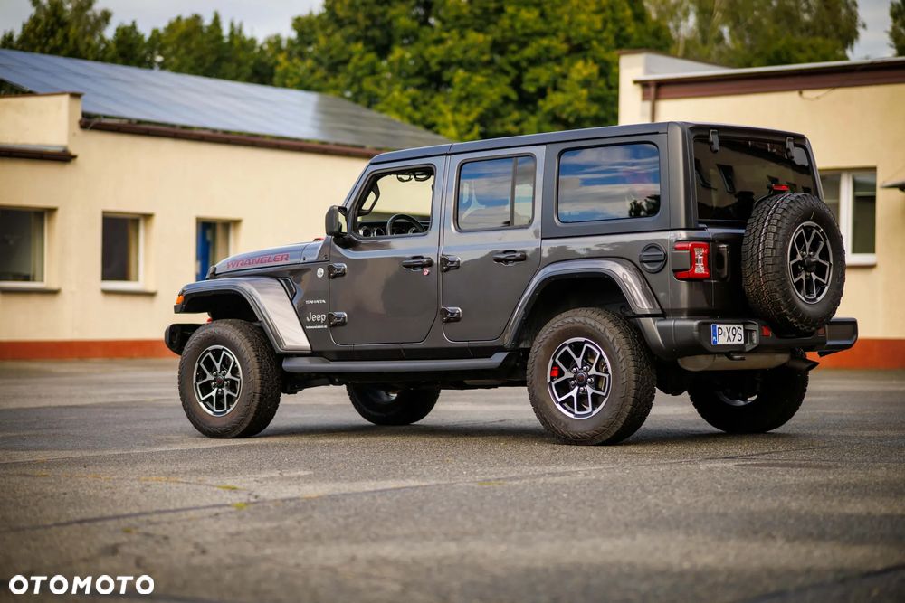 Jeep Wrangler Unlimited GME 2.0 Turbo Sahara - 25