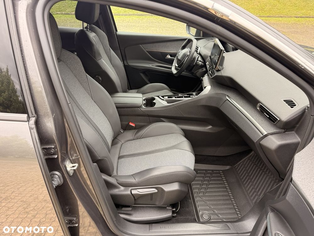 Peugeot 3008 PureTech 130 Stop & Start GPF EAT8 Allure Pack - 12