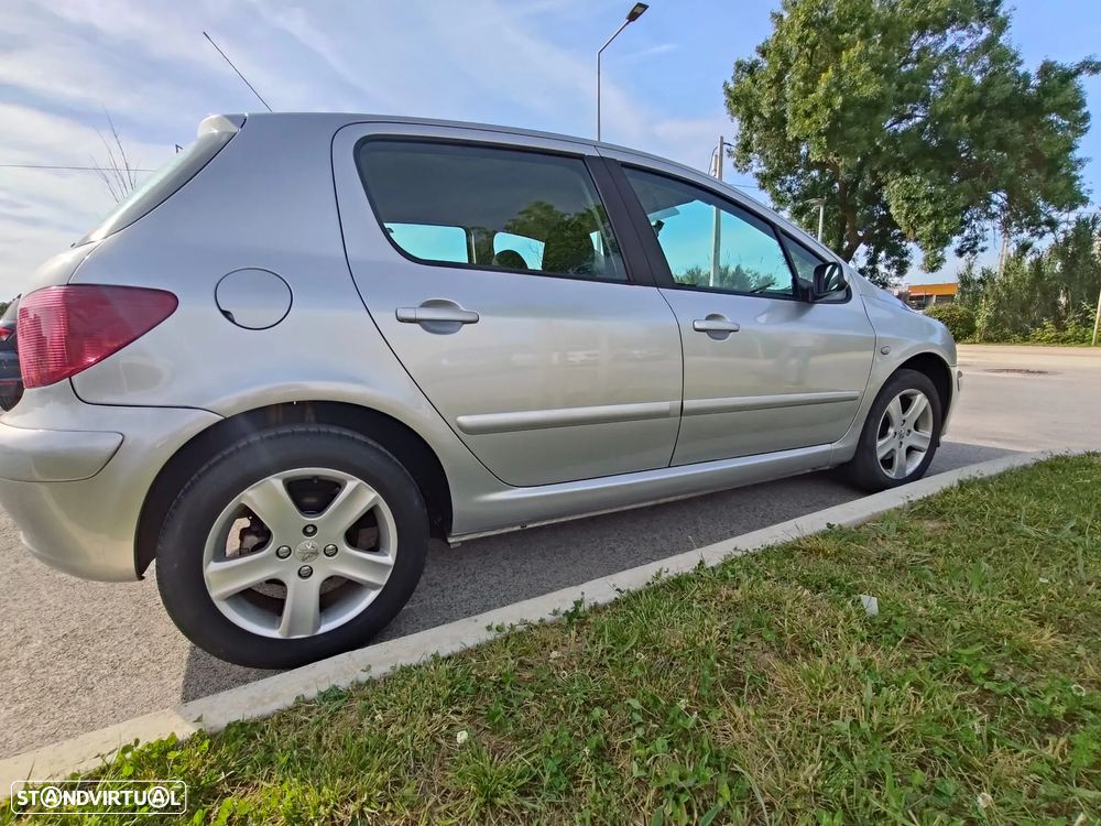 Peugeot 307 - 10