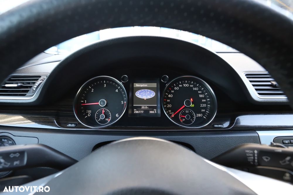 Volkswagen Passat CC - 26