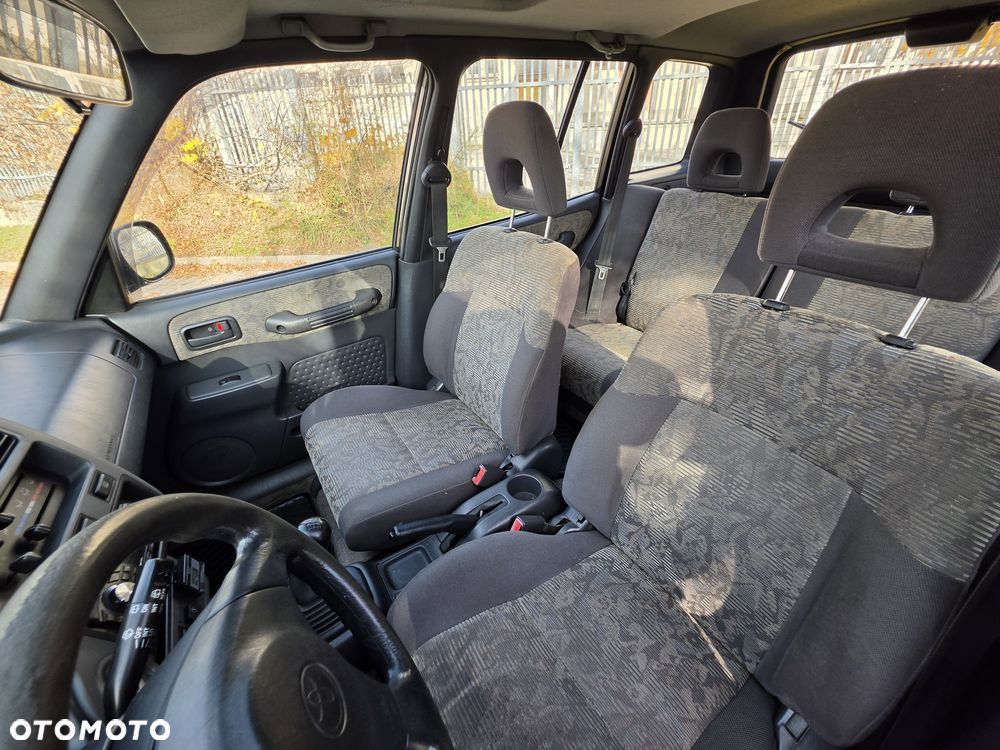 Toyota RAV4 - 13
