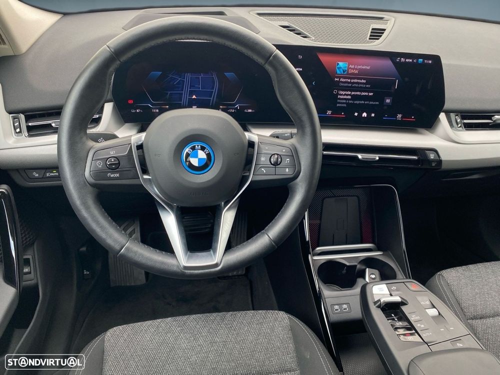 BMW iX1 eDrive20 - 5
