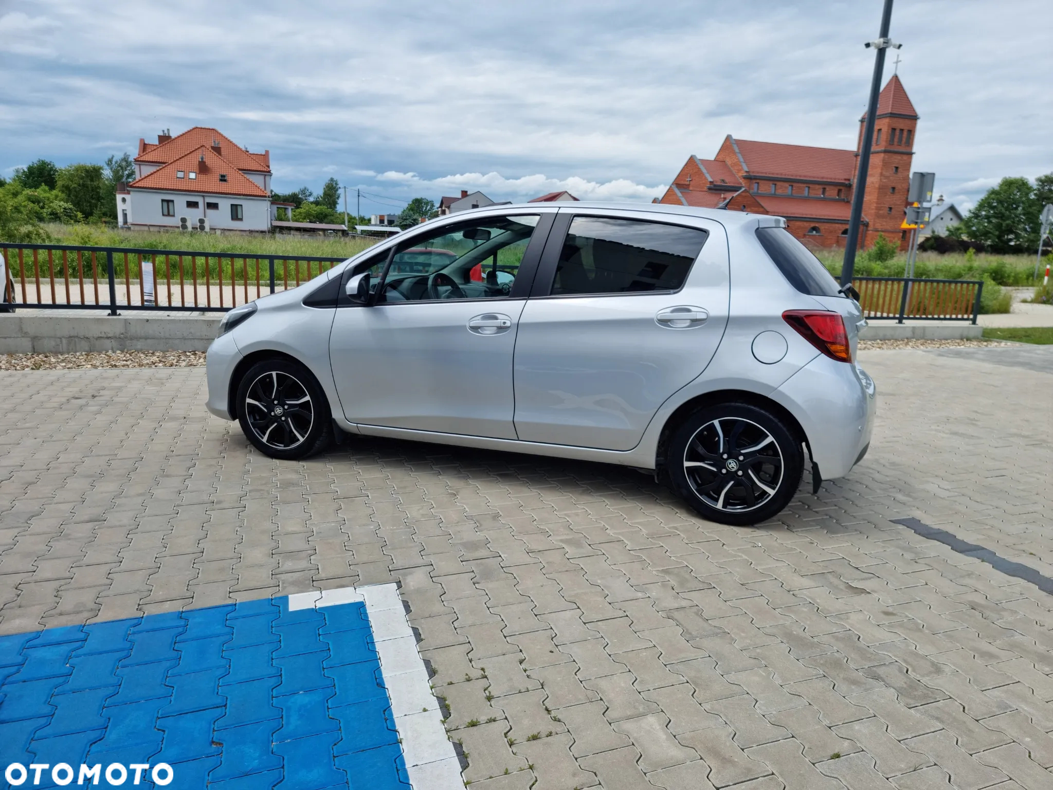 Toyota Yaris - 15