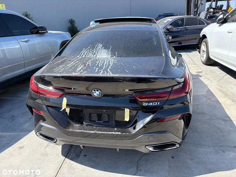 BMW Seria 8 - 7