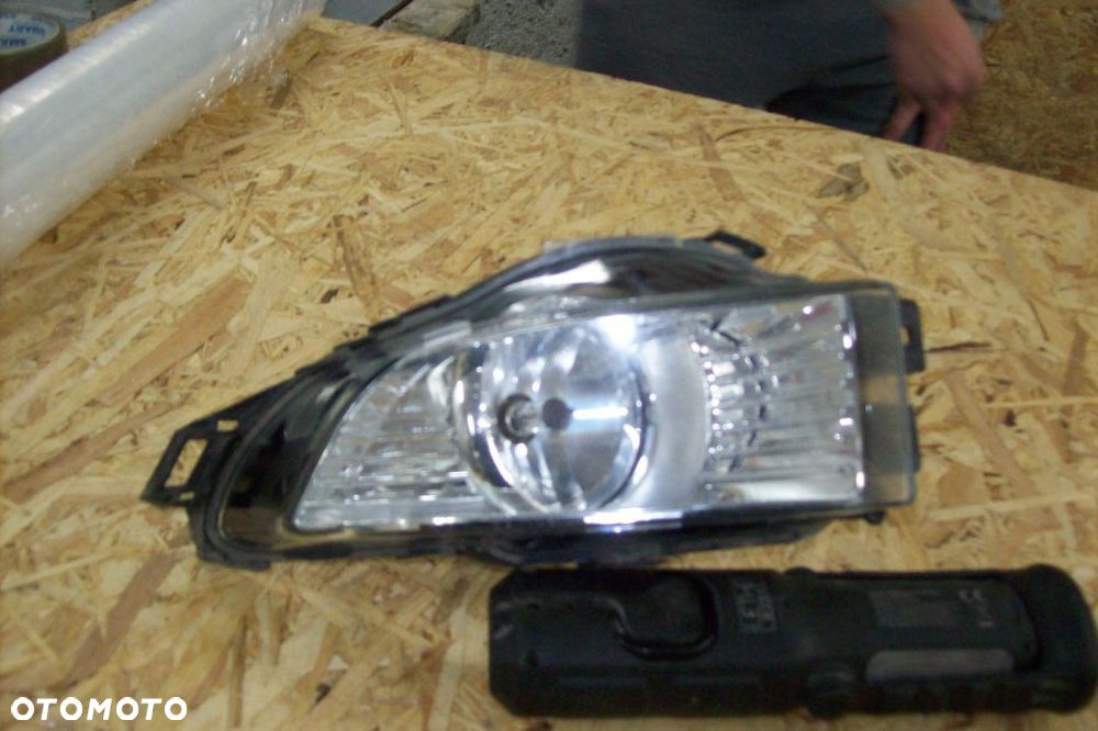 lampa przeciwmgielna prawa opel insignia - 1