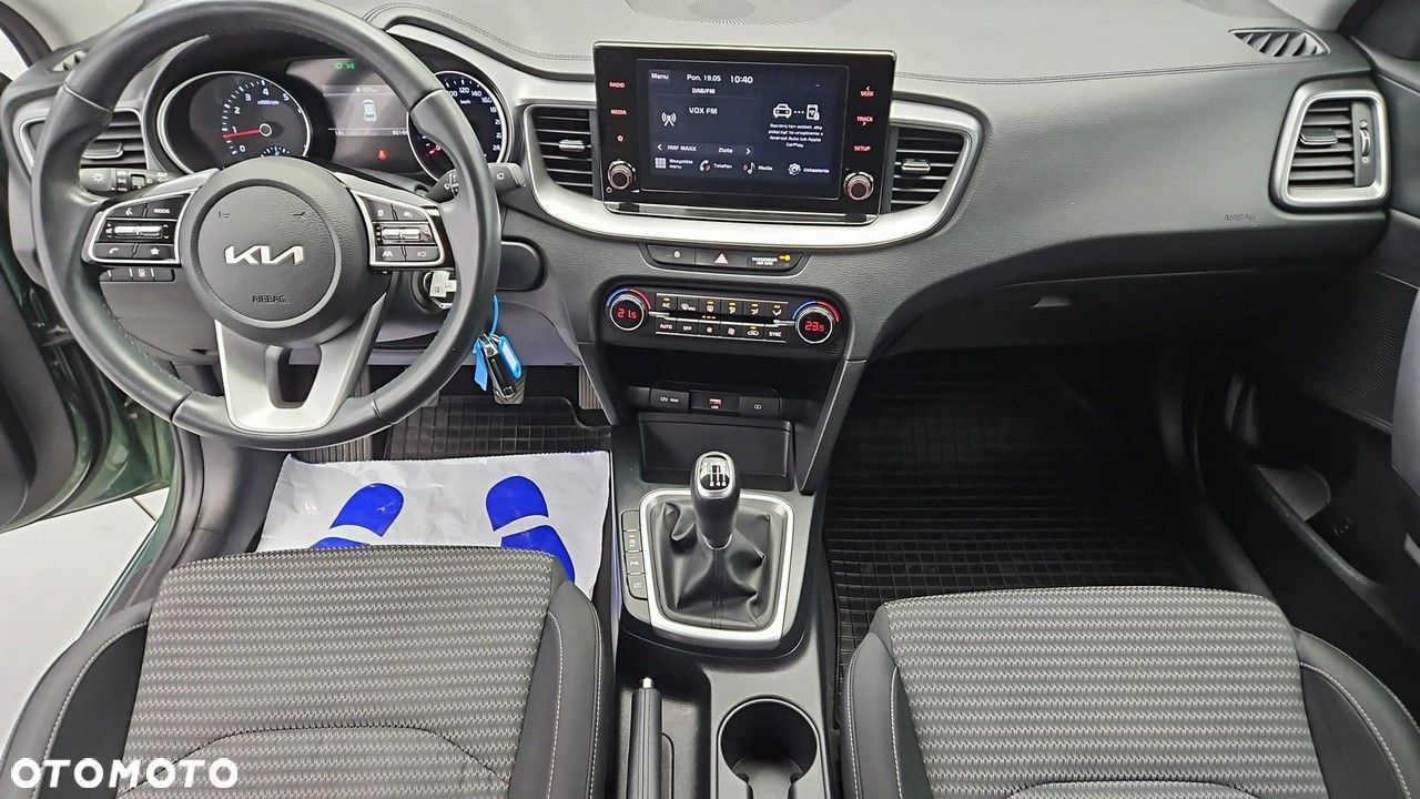 Kia Ceed 1.5 T-GDI M - 13
