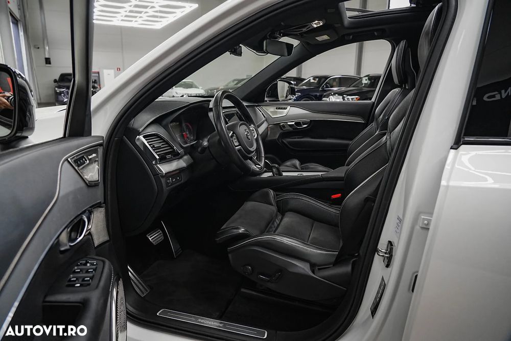 Volvo XC 90 Recharge T8 eAWD R-Design Expression - 8