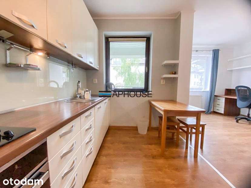 Studio z balkonem, Wierzyńskiego, Mydlniki