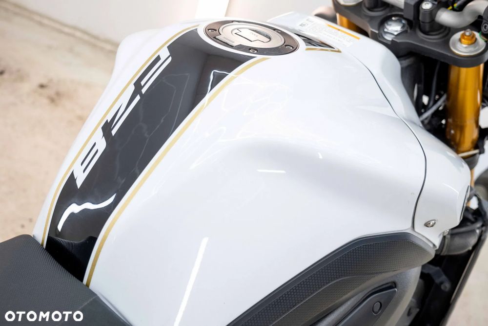 Yamaha FZ8 - 22