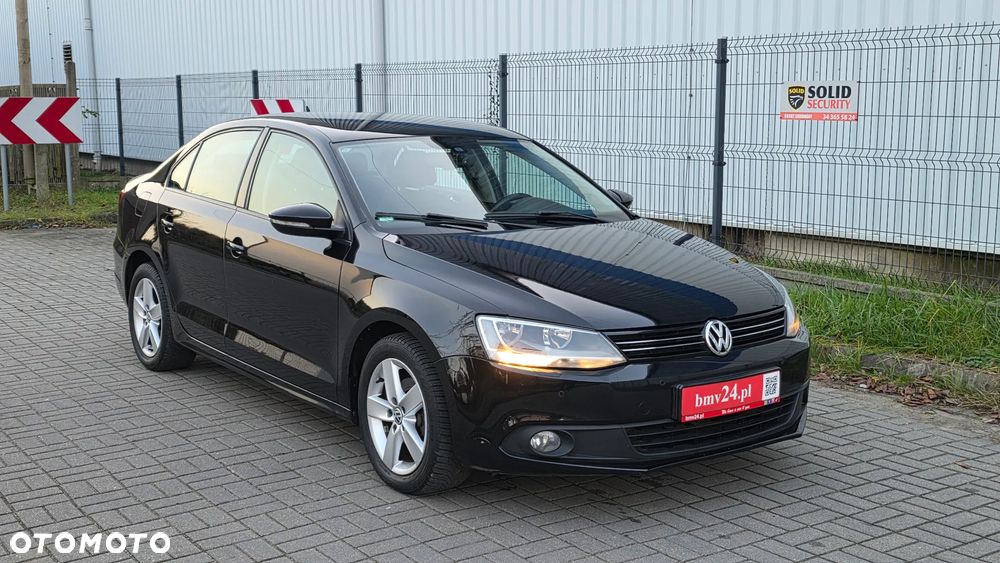 Volkswagen Jetta 1.2 TSI Comfortline Perfectline - 3