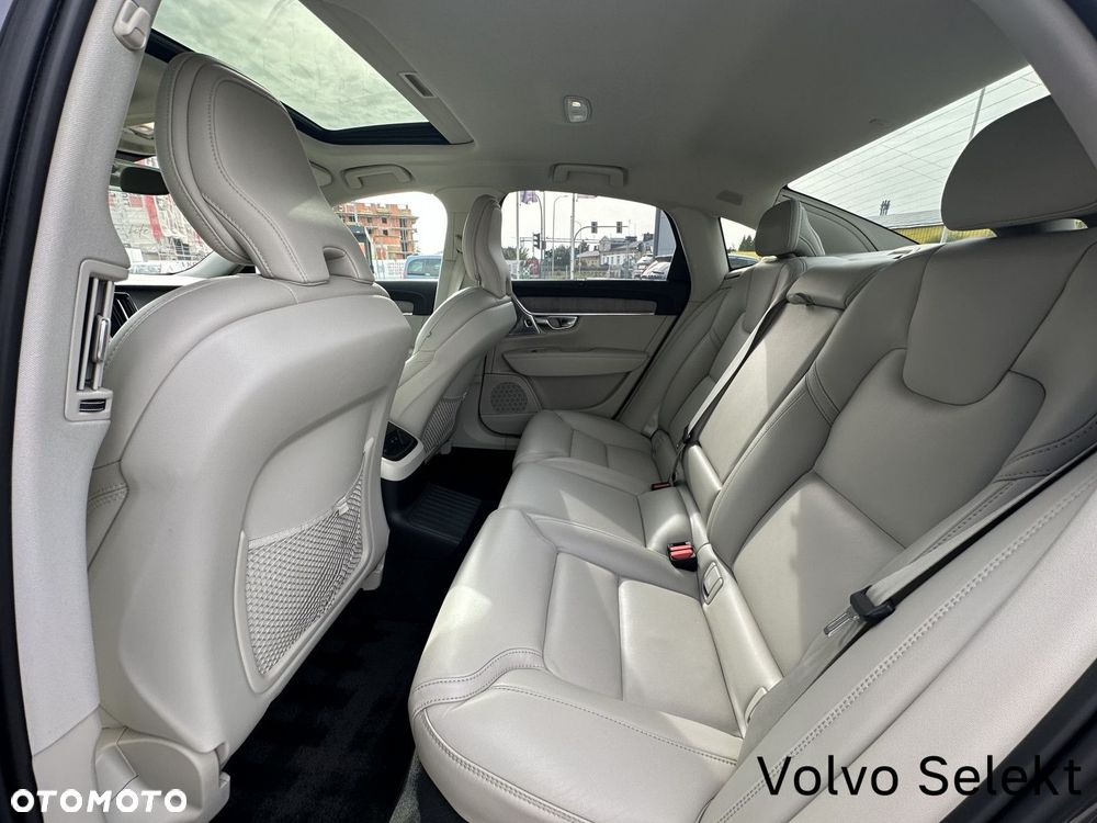 Volvo S90 - 34