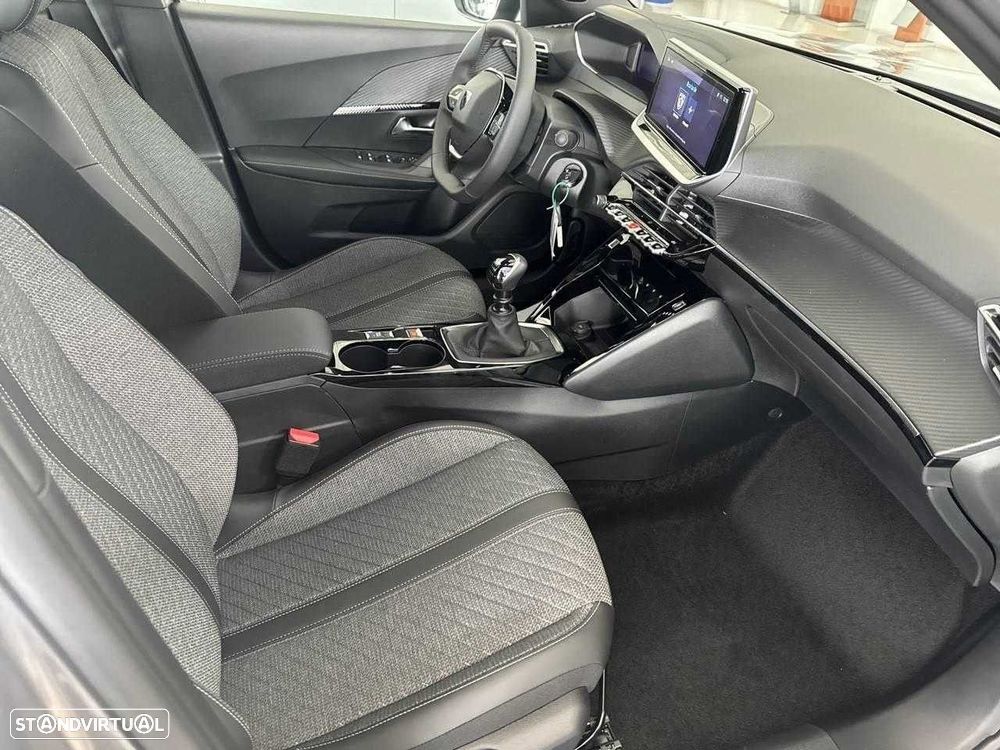 Peugeot 2008 1.2 PureTech Allure - 13