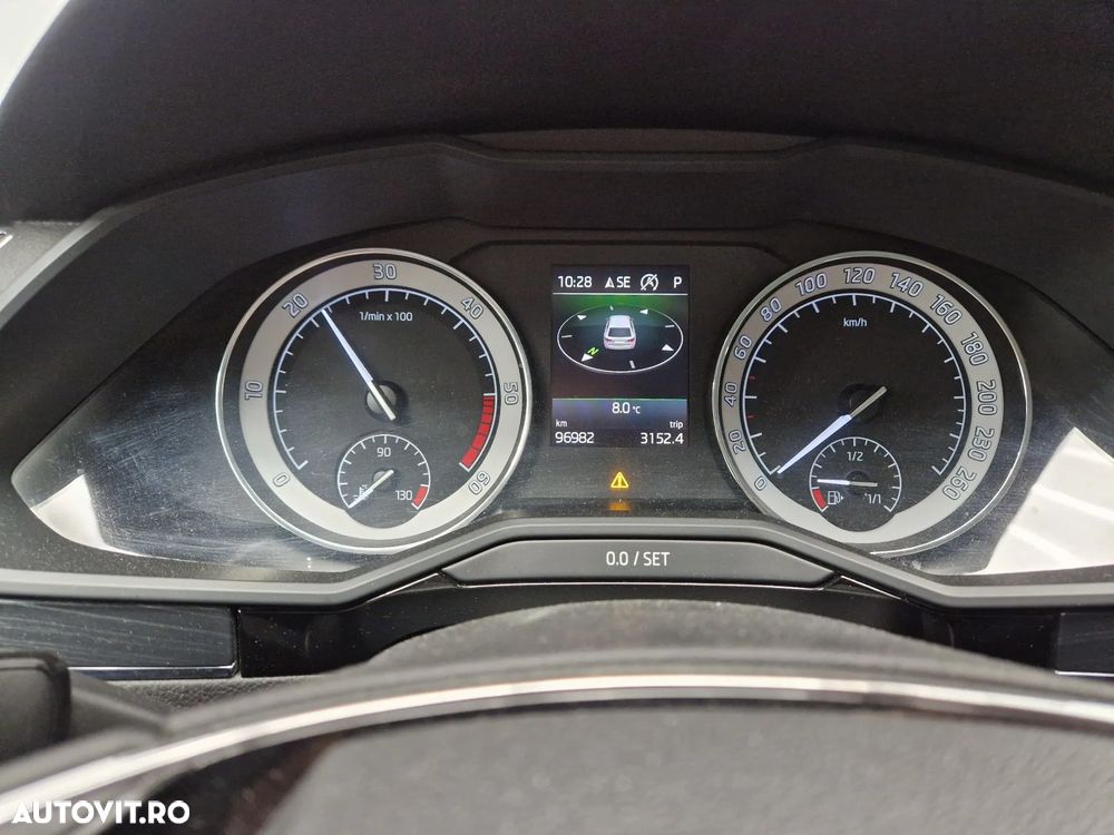 Skoda Superb 2.0 TDI DSG Style - 7