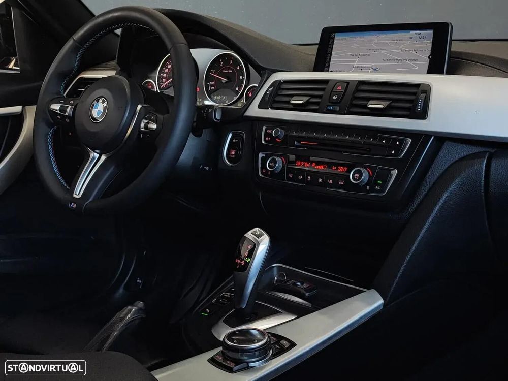 BMW 320 d Auto Pack M - 33