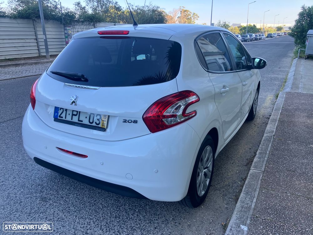 Peugeot 208 1.4 HDi Active - 4
