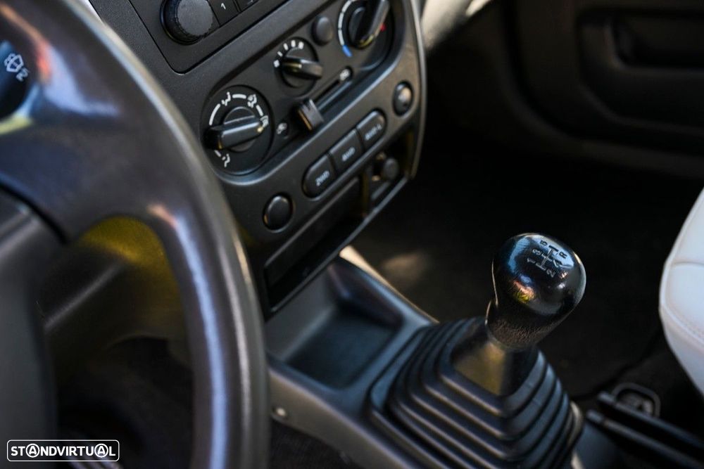 Suzuki Jimny 1.3 VVT 16V JLX Hard Top - 38