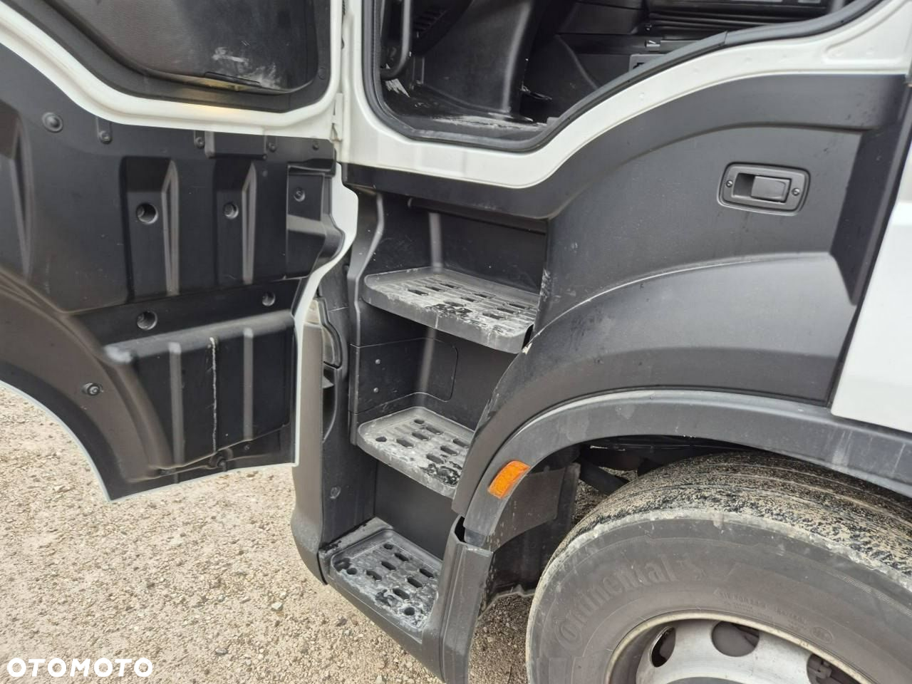 Iveco as 460 - 17