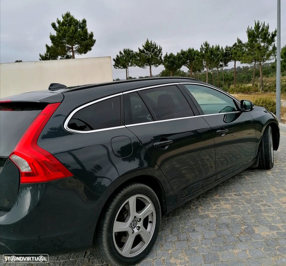 Volvo V60 1.6 D2 Momentum Eco - 15